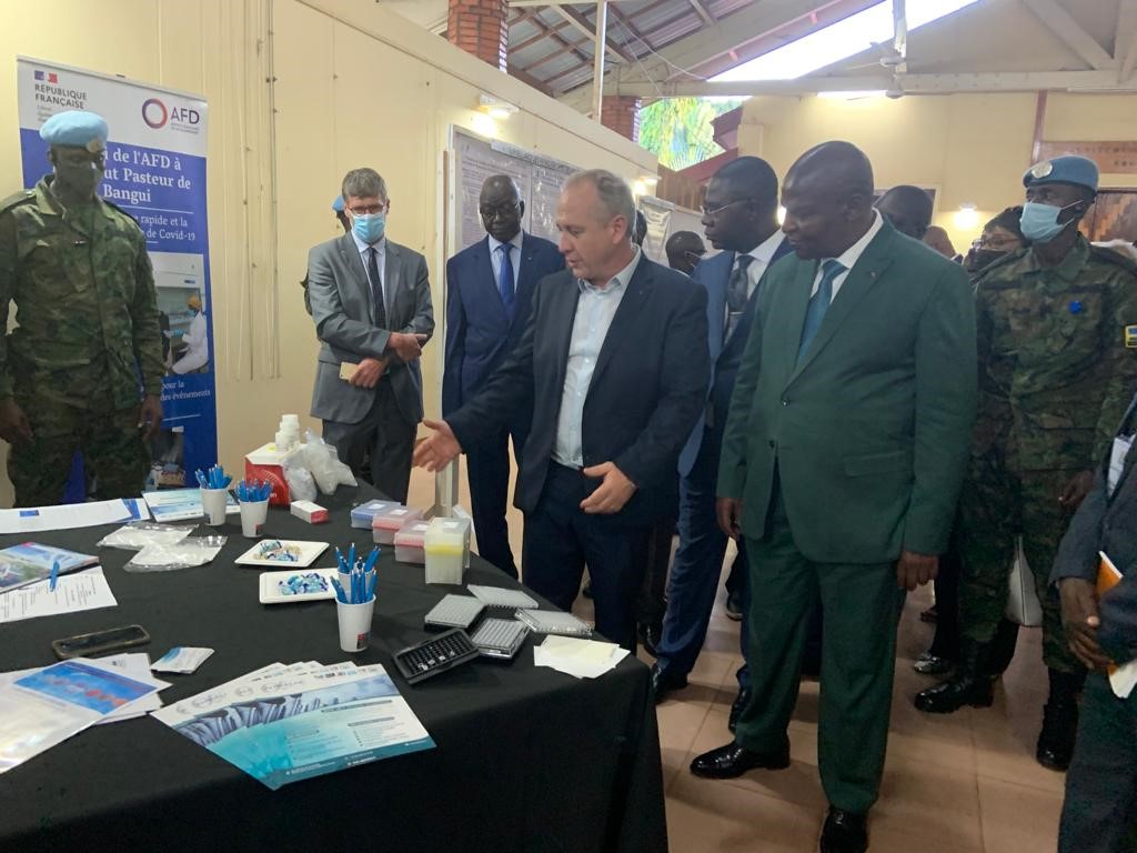 ALPHA LAB présent aux 60 ans de l'Institut Pasteur de Bangui avec la visite de M. Le Président de la République Centrafricaine Faustin-Archange TOUADERA